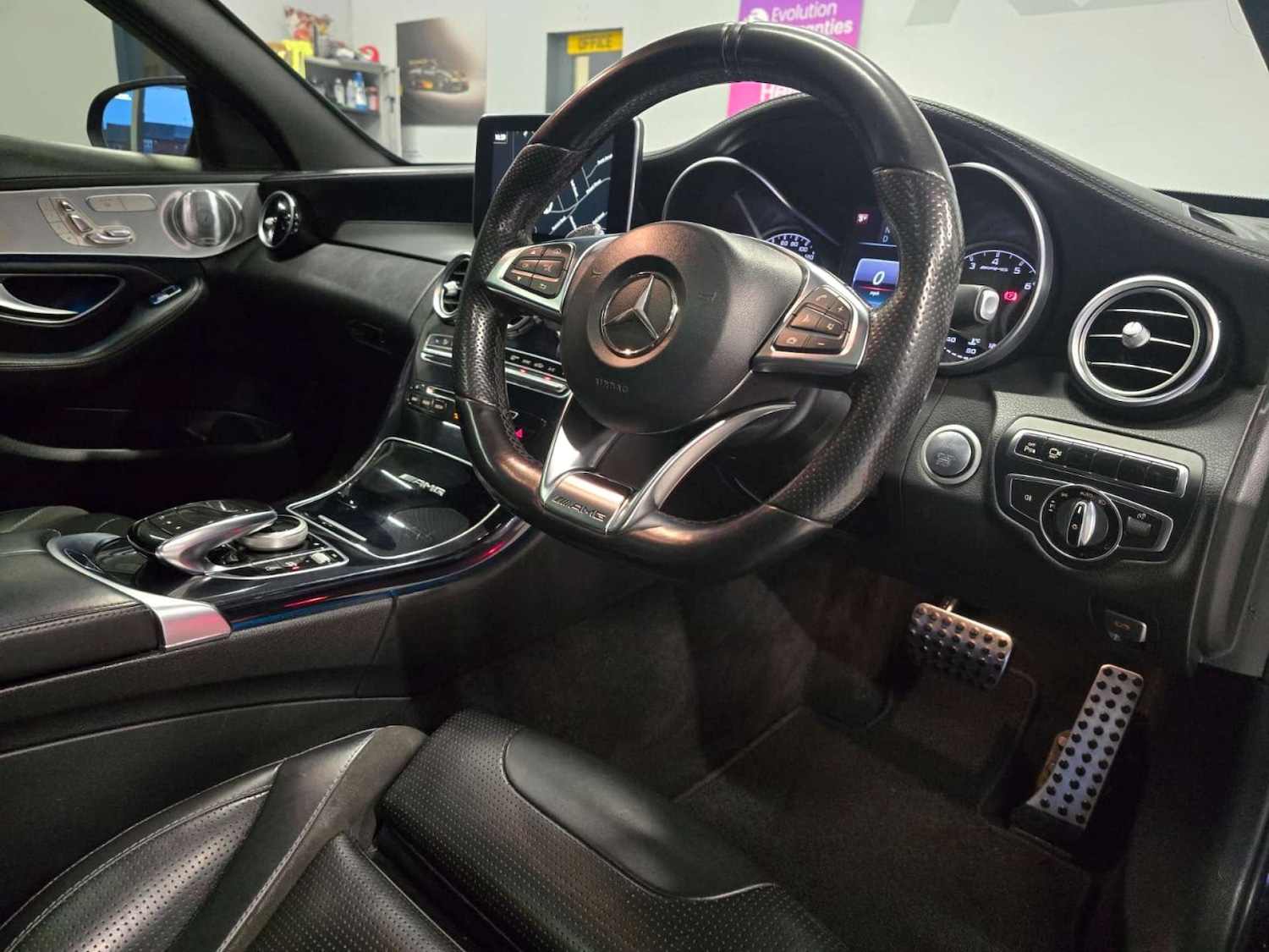 Used Mercedes-Benz C Class 2016 for sale - 77508811: Photo 16