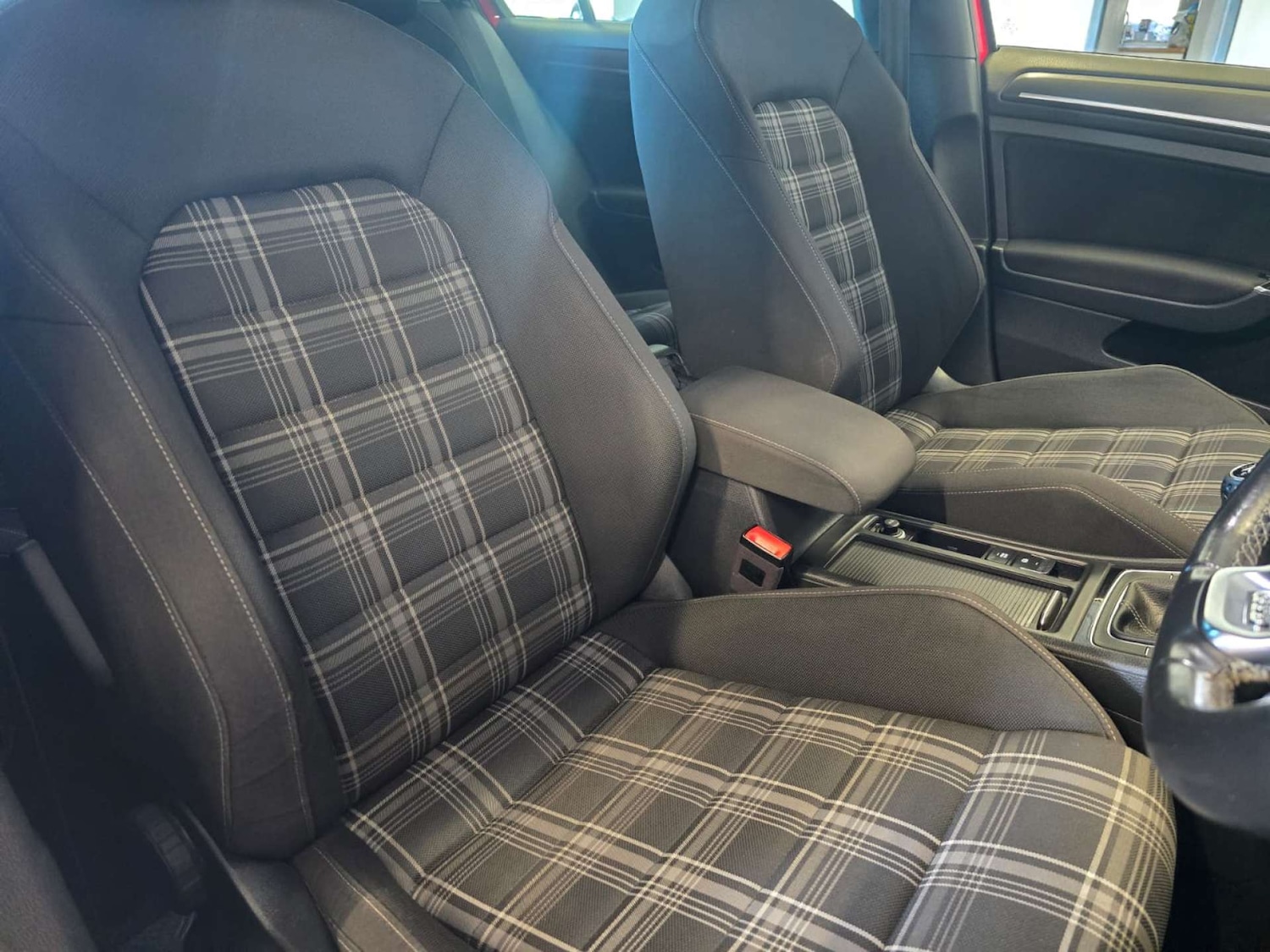 Used Volkswagen Golf 2017 for sale - 77920653: Photo 18