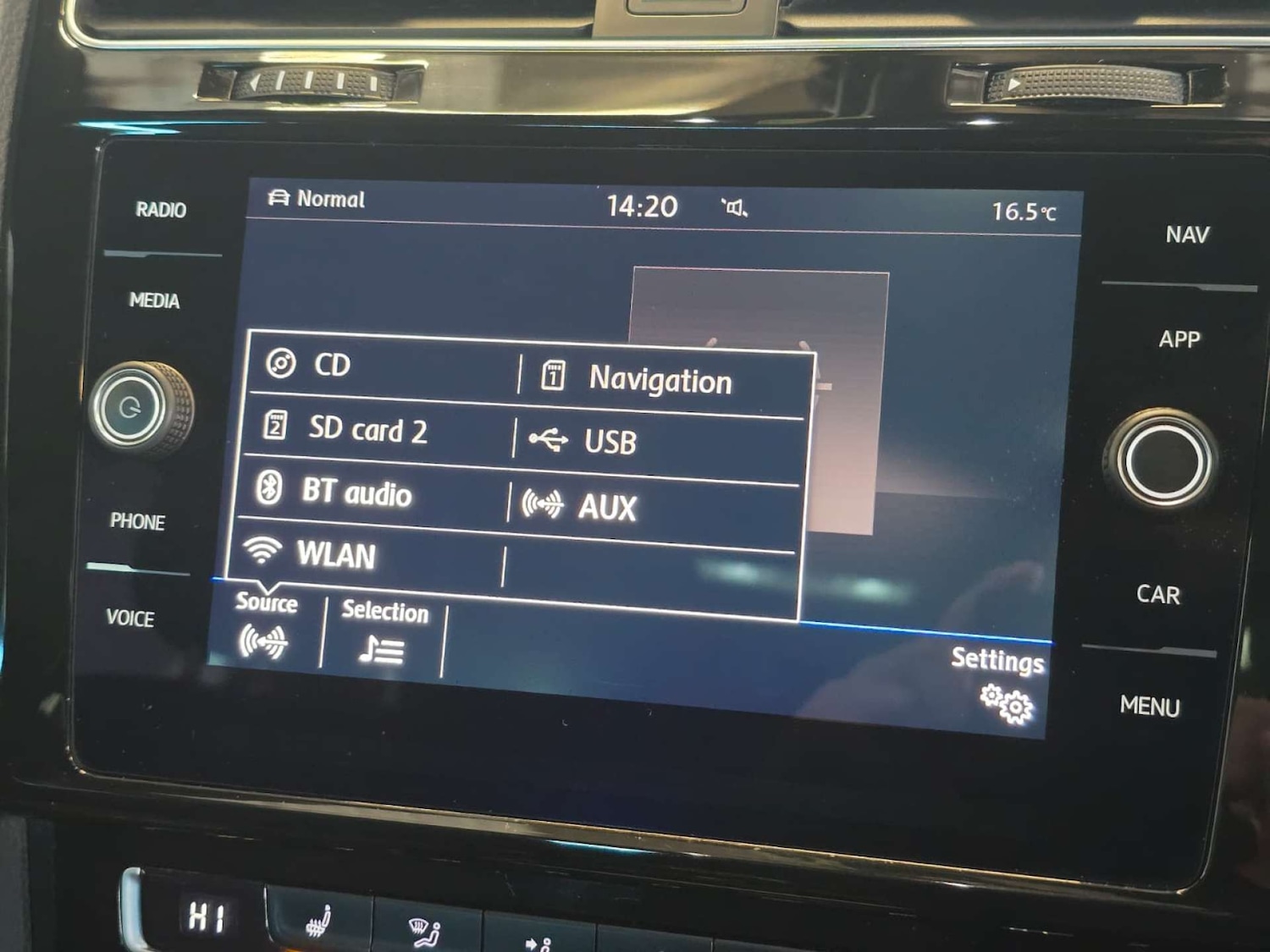 Used Volkswagen Golf 2017 for sale - 77920653: Photo 29