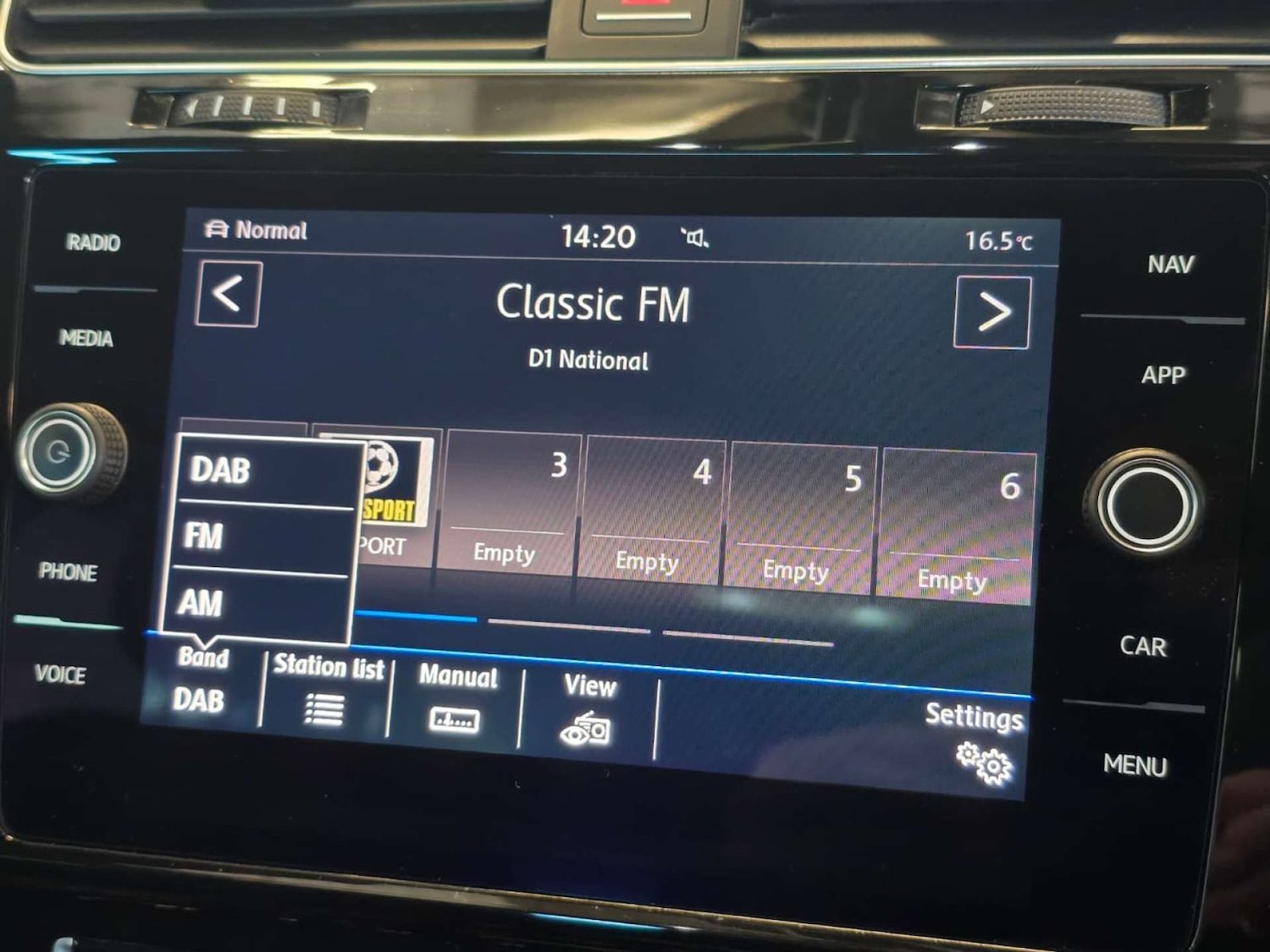 Used Volkswagen Golf 2017 for sale - 77920653: Photo 33