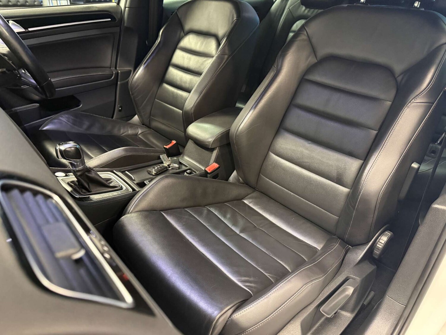 Used Volkswagen Golf 2016 for sale - 77729017: Photo 26