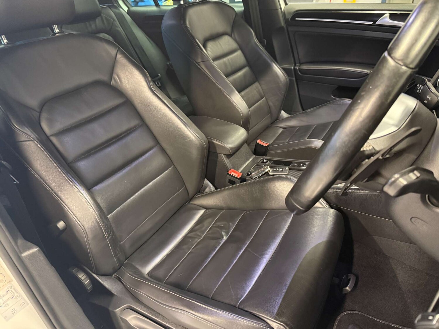 Used Volkswagen Golf 2016 for sale - 77729017: Photo 34