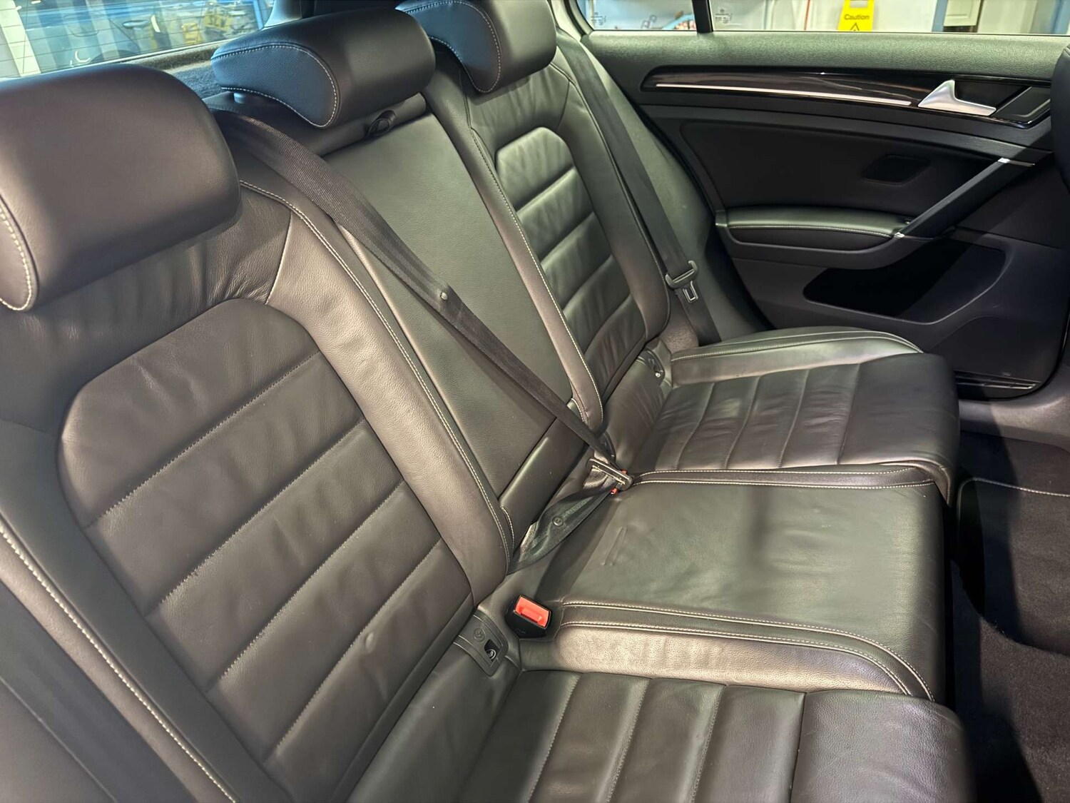 Used Volkswagen Golf 2016 for sale - 77906897: Photo 32