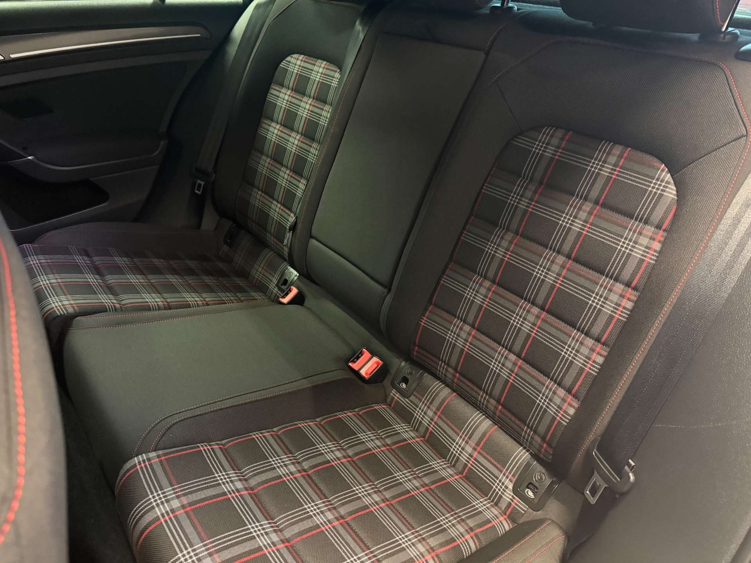 Used Volkswagen Golf 2019 for sale - 77594872: Photo 31