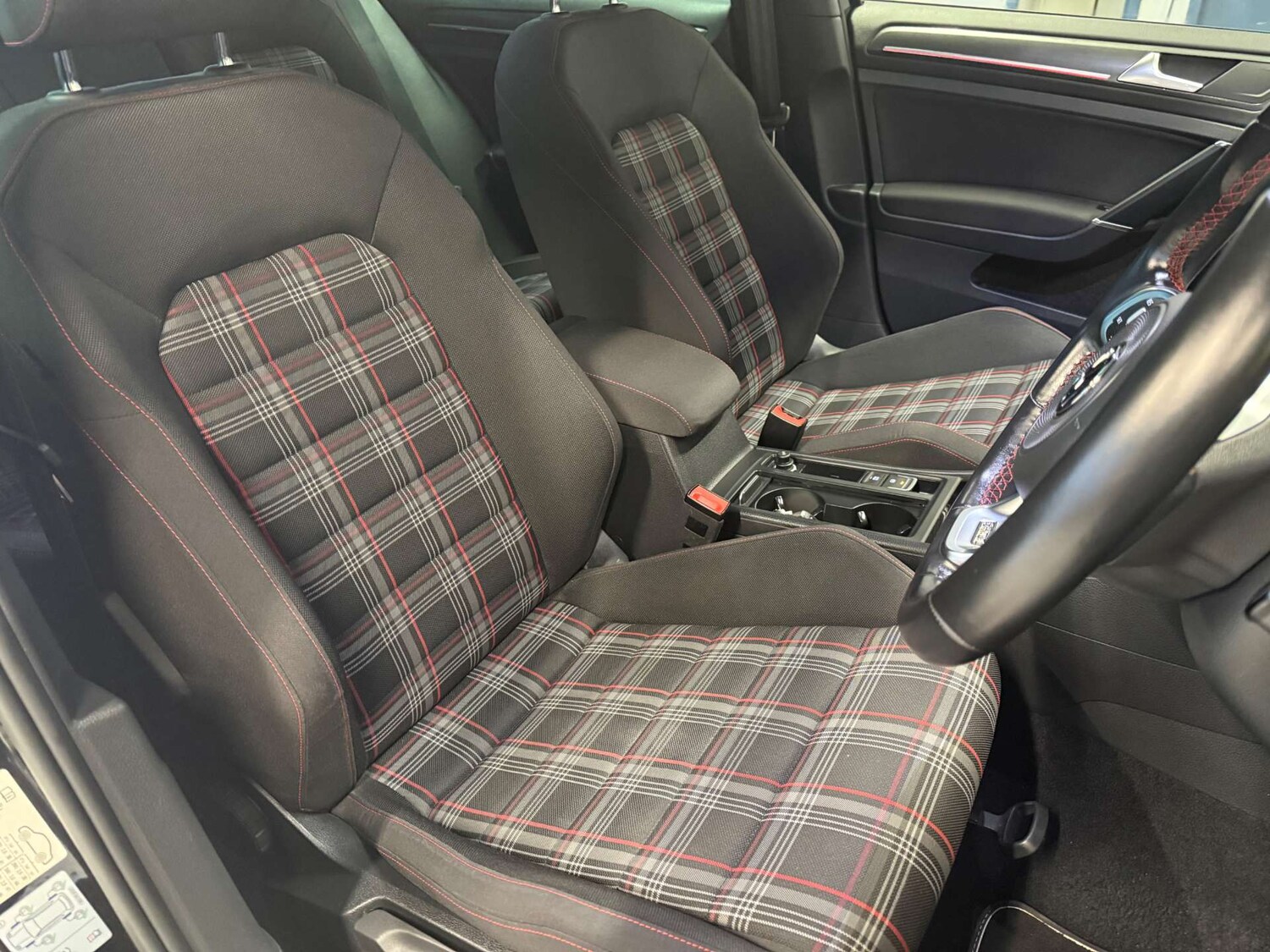 Used Volkswagen Golf 2019 for sale - 77594872: Photo 39