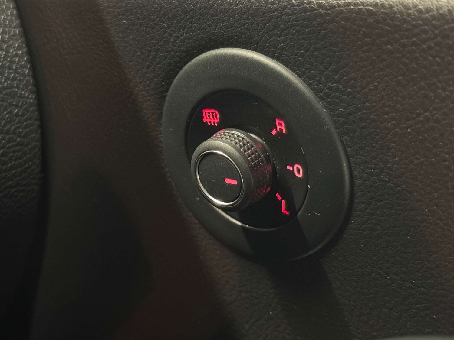 Used Volkswagen Scirocco 2017 for sale - 77556741: Photo 40