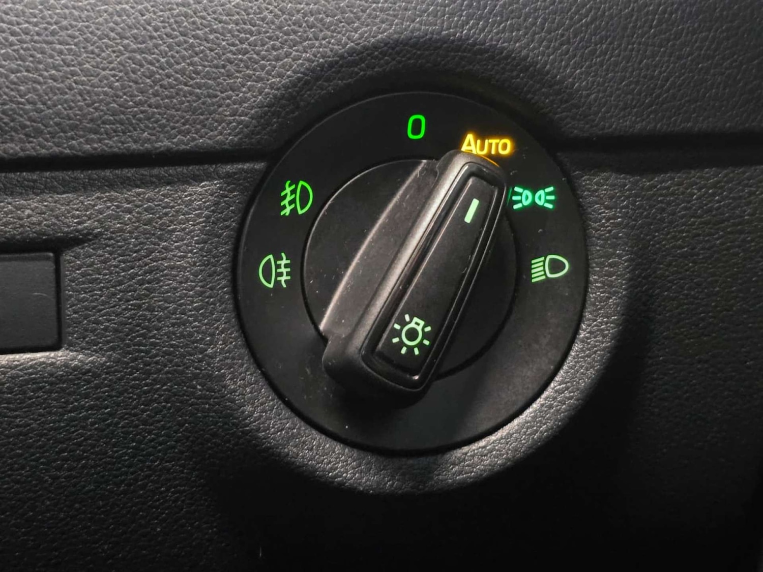 Used Skoda Octavia 2018 for sale - 77059119: Photo 36