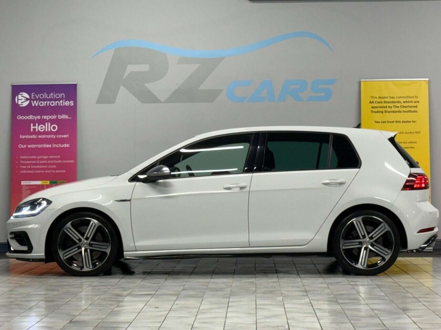 Used Volkswagen Golf 2018 for sale - 76762537: Photo 19
