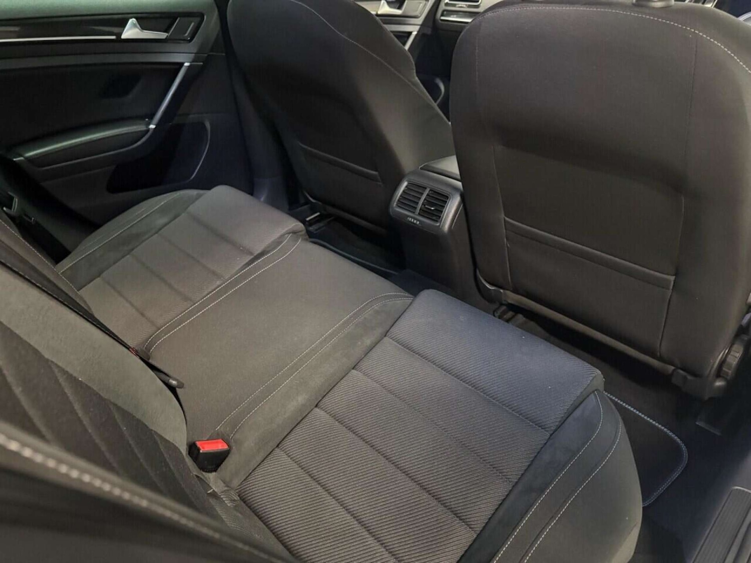 Used Volkswagen Golf 2018 for sale - 76762537: Photo 34