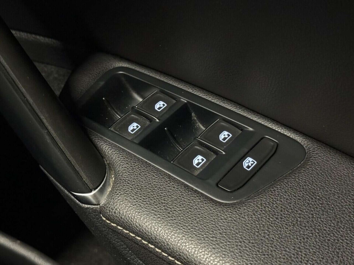 Used Volkswagen Golf 2018 for sale - 76762537: Photo 36