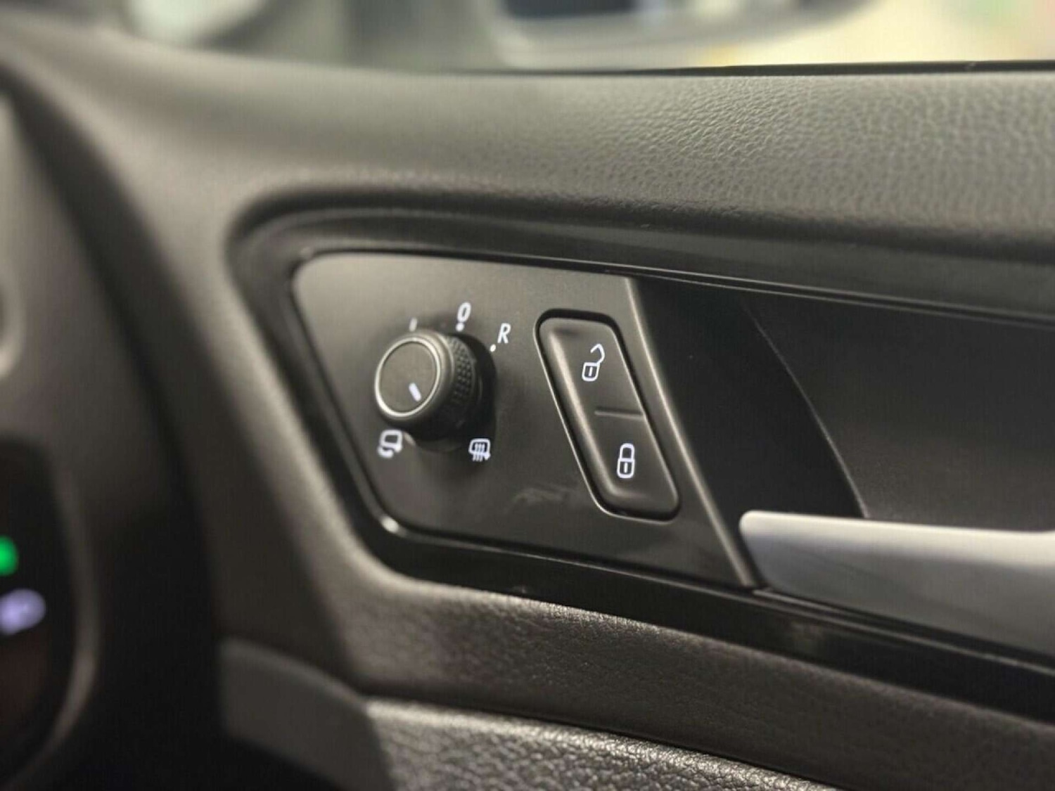 Used Volkswagen Golf 2018 for sale - 76762537: Photo 37