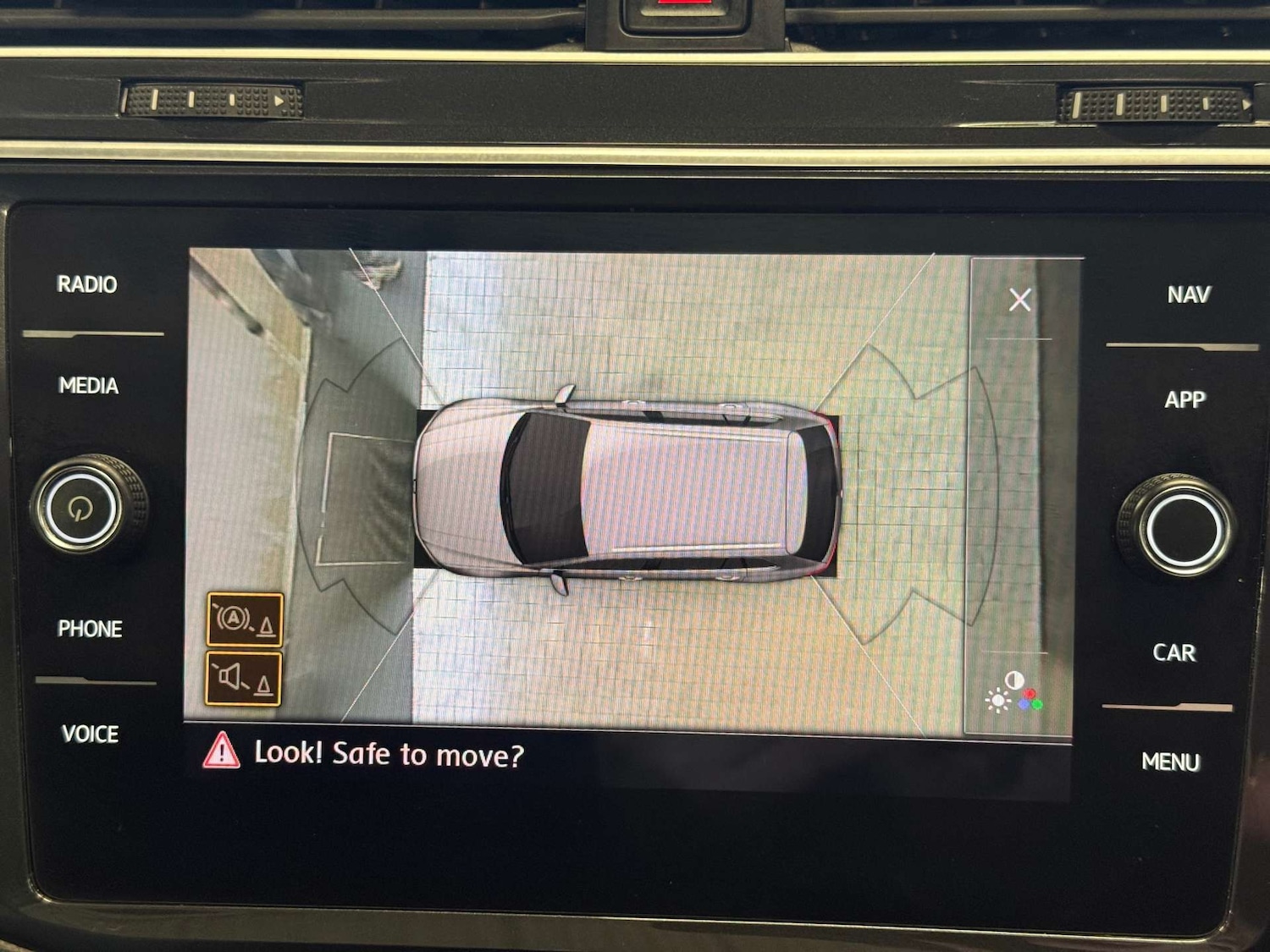 Used Volkswagen Tiguan 2019 for sale - 77399259: Photo 45