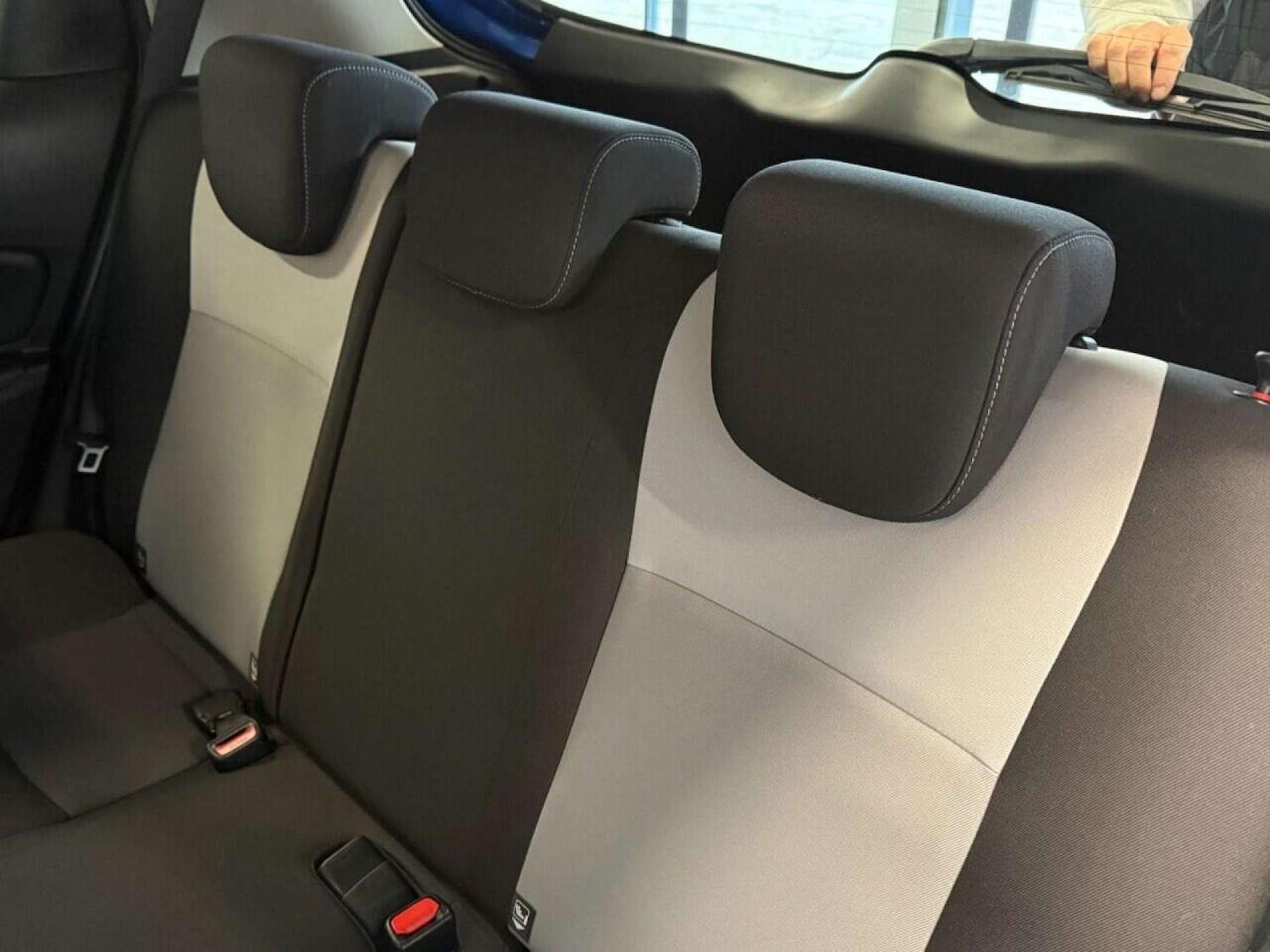 Used Toyota Yaris 2017 for sale - 76762025: Photo 36