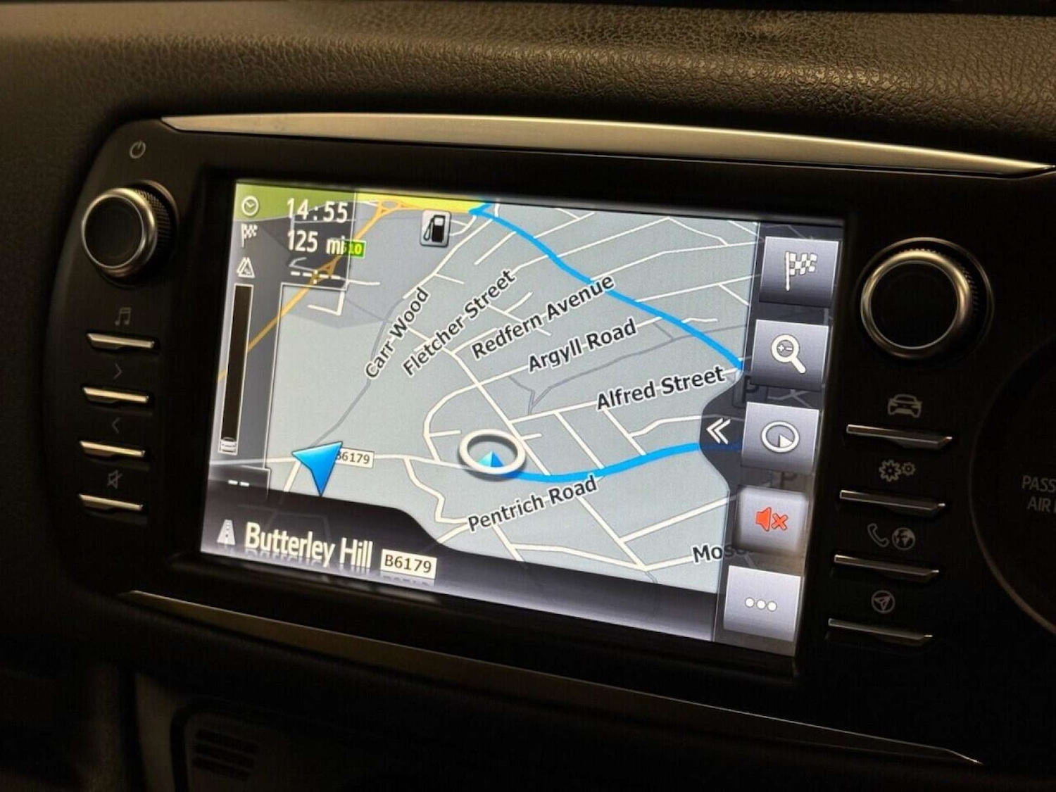 Used Toyota Yaris 2017 for sale - 76762025: Photo 7