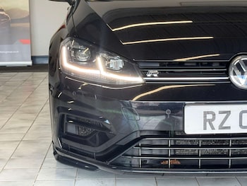 Used Volkswagen Golf 2017 for sale - 78134653: Photo