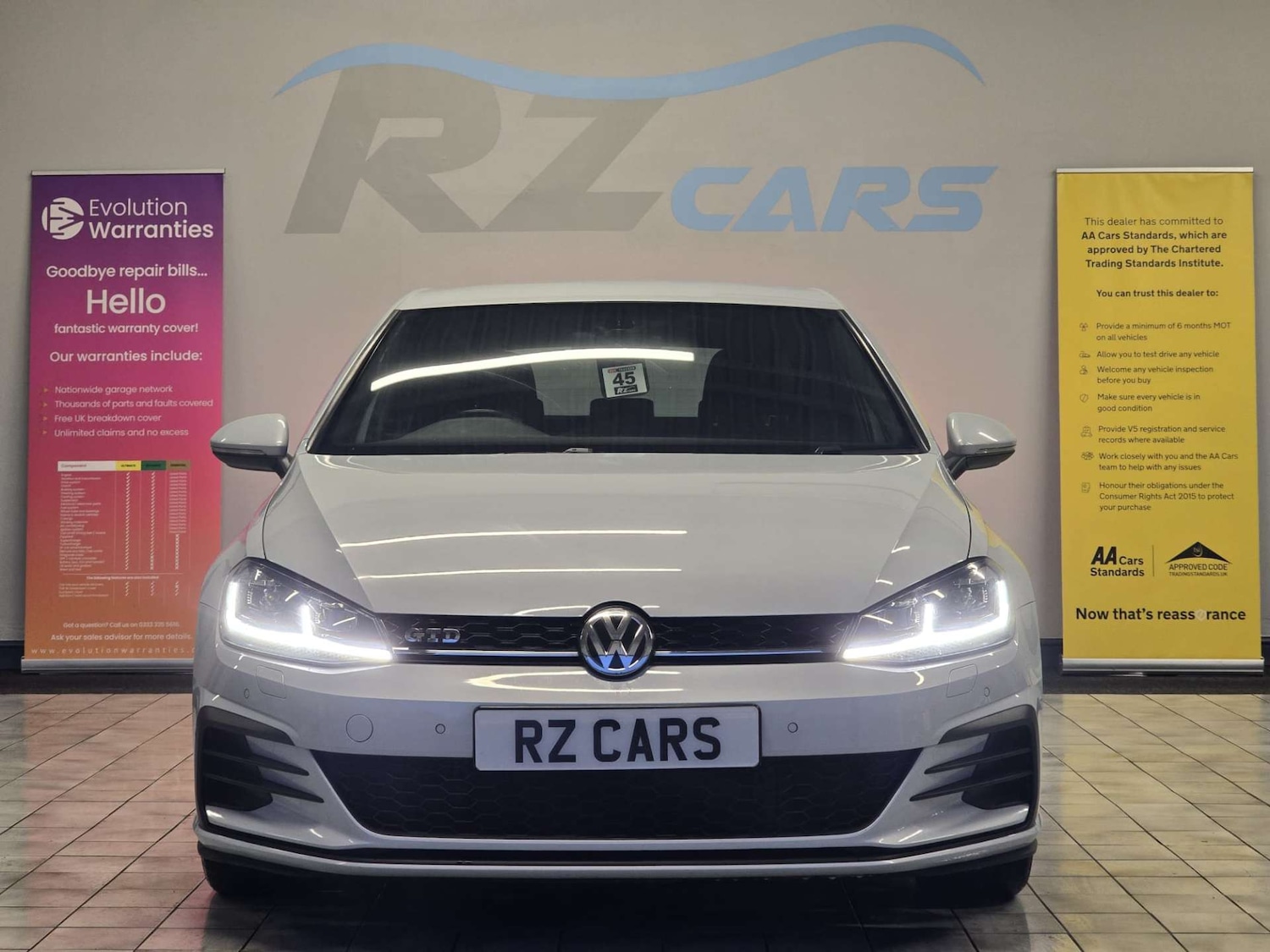 Used Volkswagen Golf 2017 for sale - 77303956: Photo 2