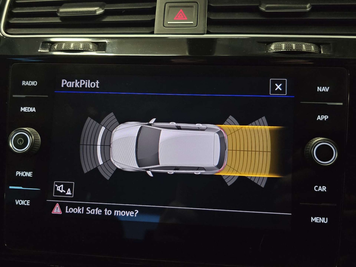 Used Volkswagen Golf 2017 for sale - 77303956: Photo 23