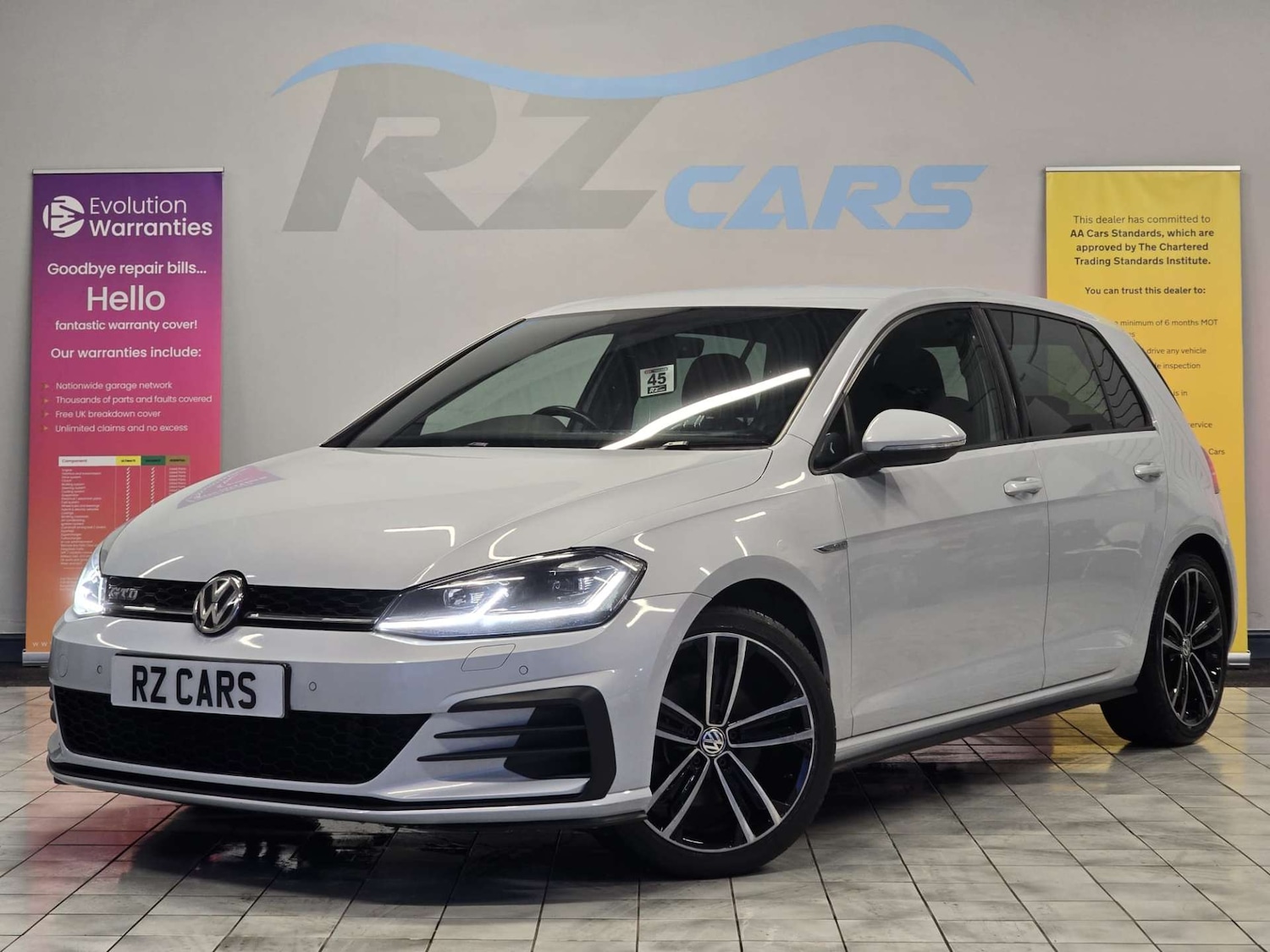 Used Volkswagen Golf 2017 for sale - 77303956: Photo 3