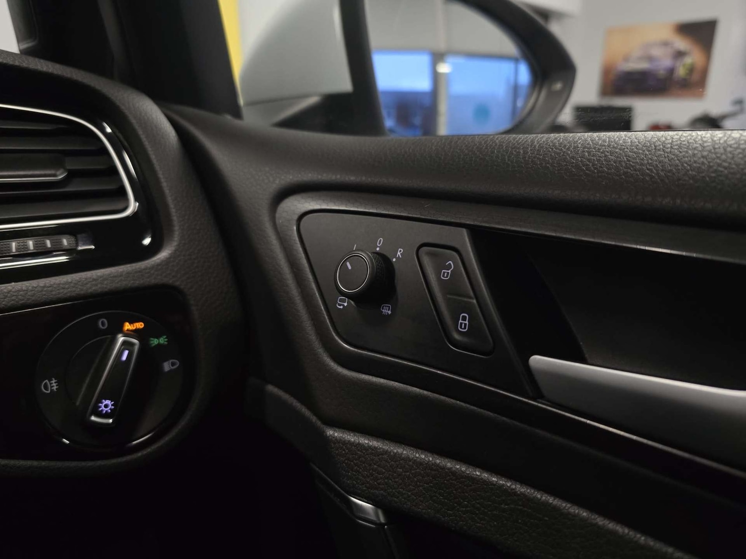 Used Volkswagen Golf 2017 for sale - 77303956: Photo 33