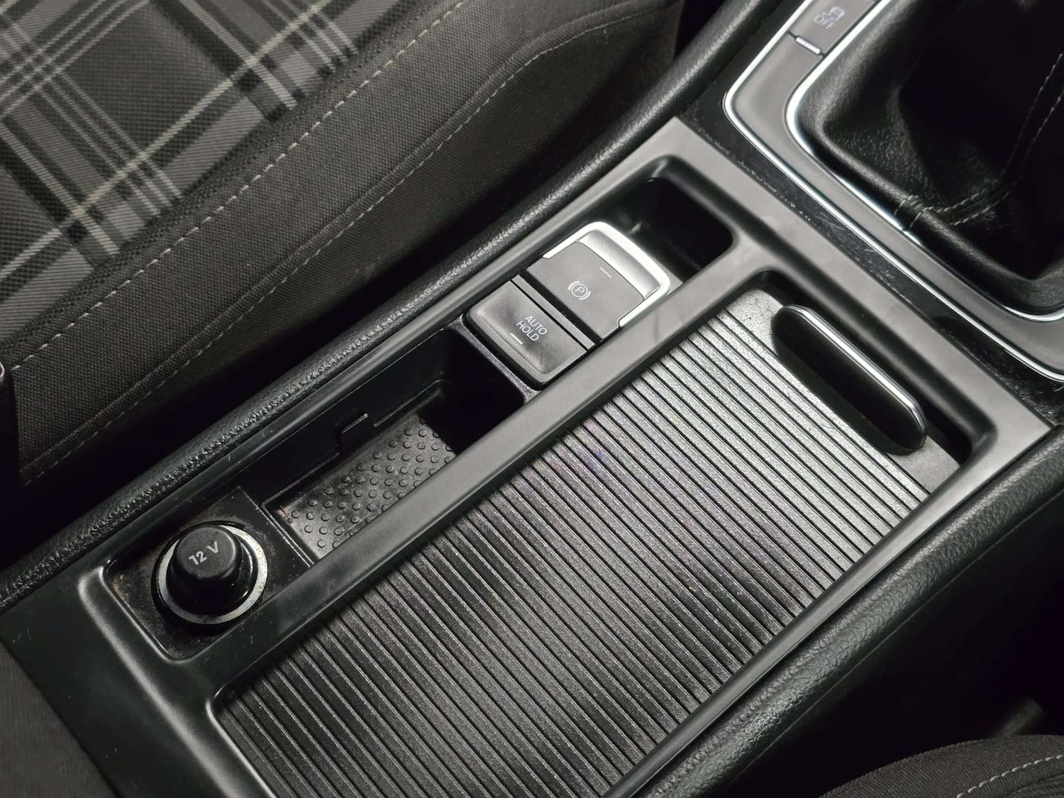 Used Volkswagen Golf 2017 for sale - 77303956: Photo 38