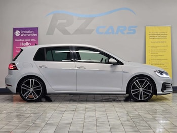 Used Volkswagen Golf 2017 for sale - 77303956: Photo