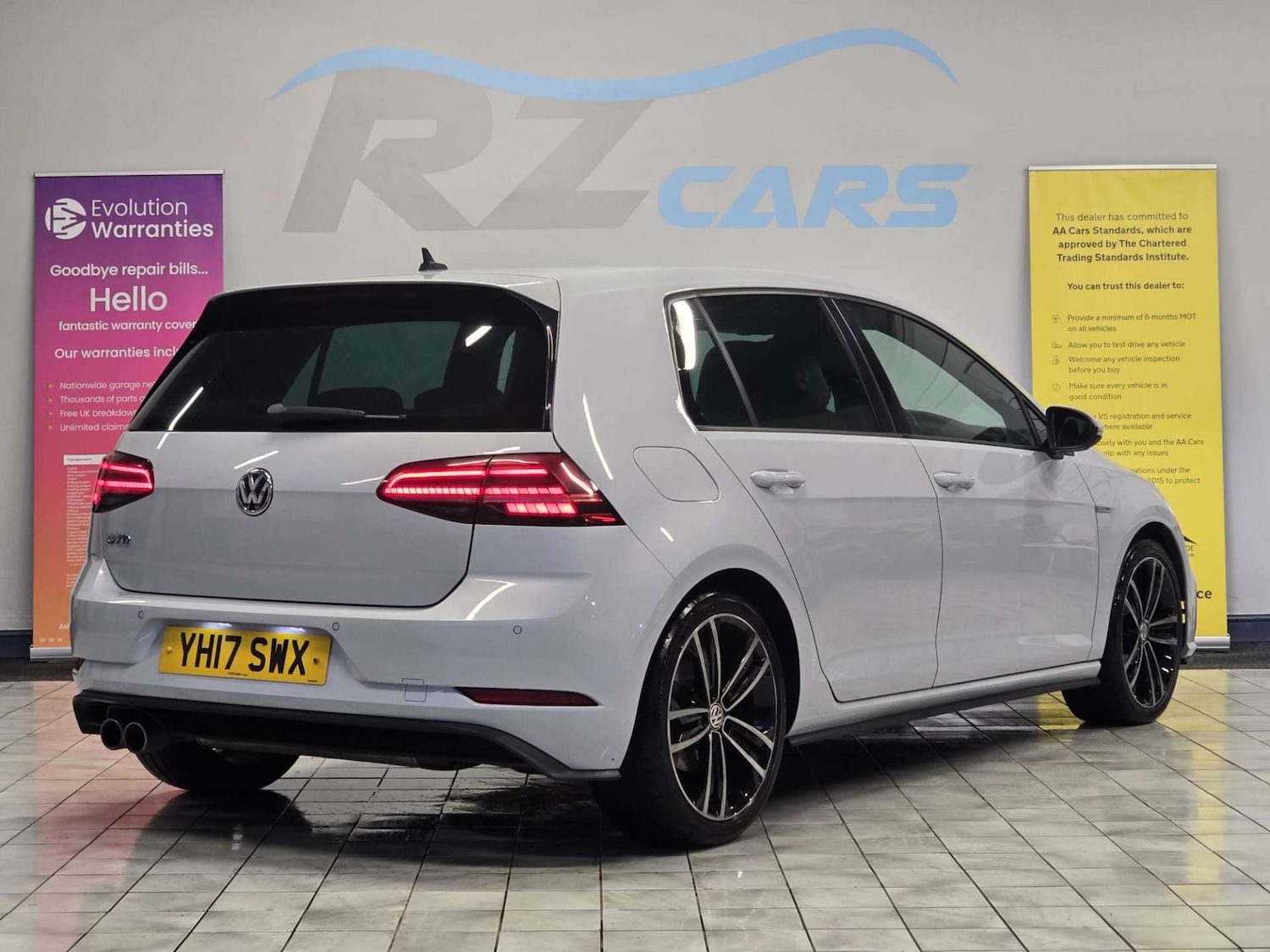 Used Volkswagen Golf 2017 for sale - 77303956: Photo 5