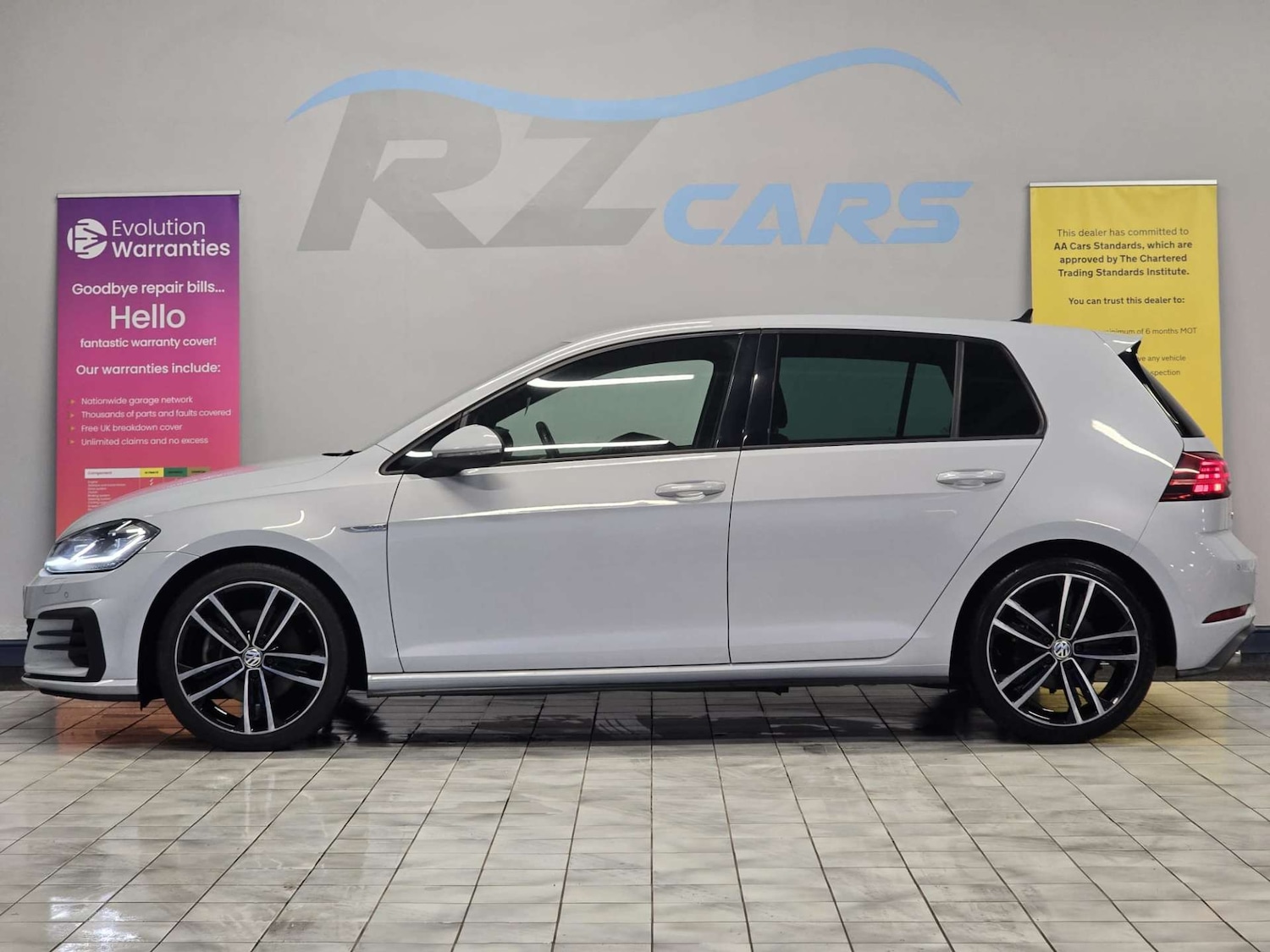 Used Volkswagen Golf 2017 for sale - 77303956: Photo 8