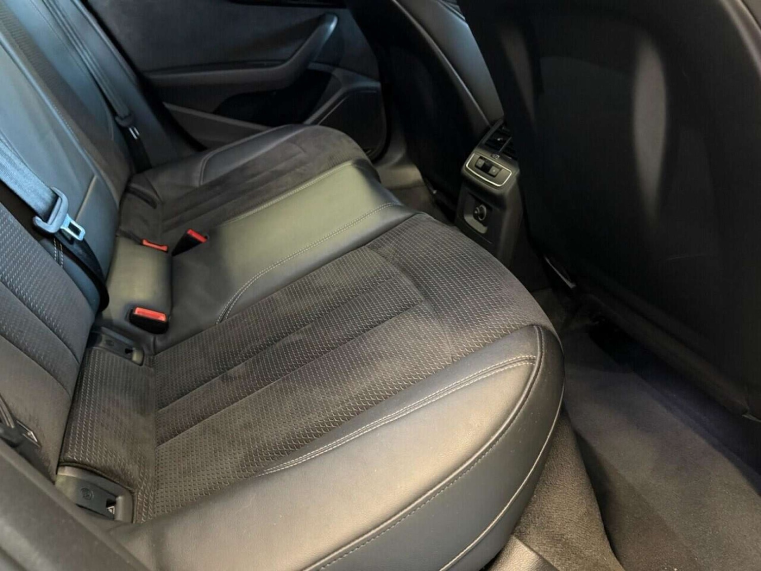 Used Audi A4 2019 for sale - 76762002: Photo 37