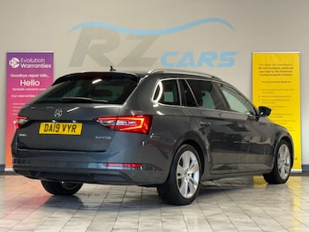 Used Skoda Superb 2019 for sale - 77366768: Photo