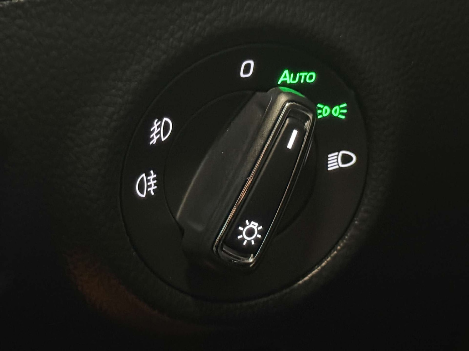 Used Skoda Superb 2019 for sale - 77366768: Photo 44