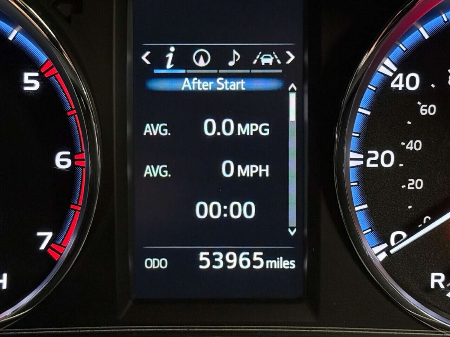 Used Toyota RAV4 2016 for sale - 76762009: Photo 15