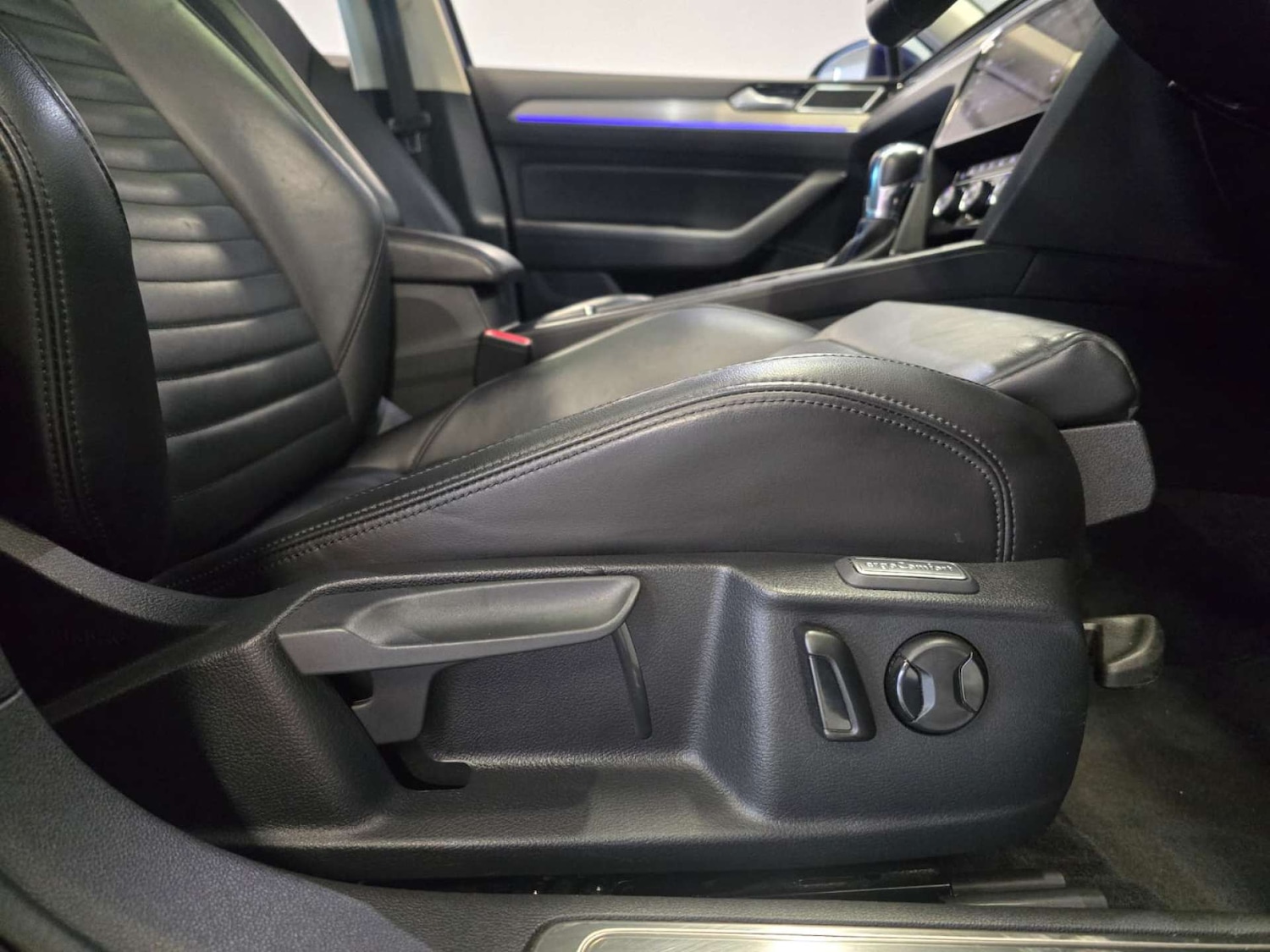 Used Volkswagen Passat 2018 for sale - 76941054: Photo 16