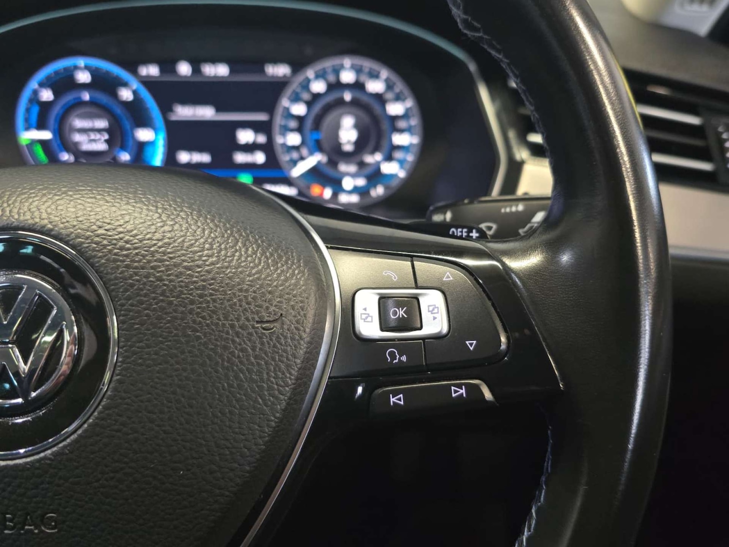 Used Volkswagen Passat 2018 for sale - 76941054: Photo 37