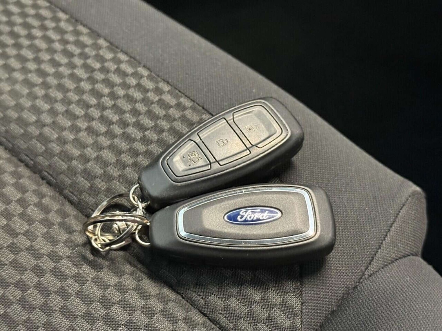 Used Ford Fiesta 2018 for sale - 76600744: Photo 33