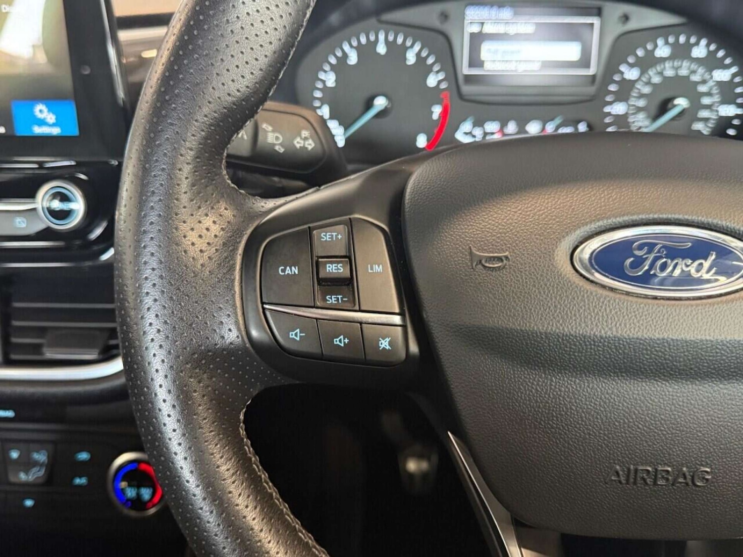 Used Ford Fiesta 2018 for sale - 76600744: Photo 38