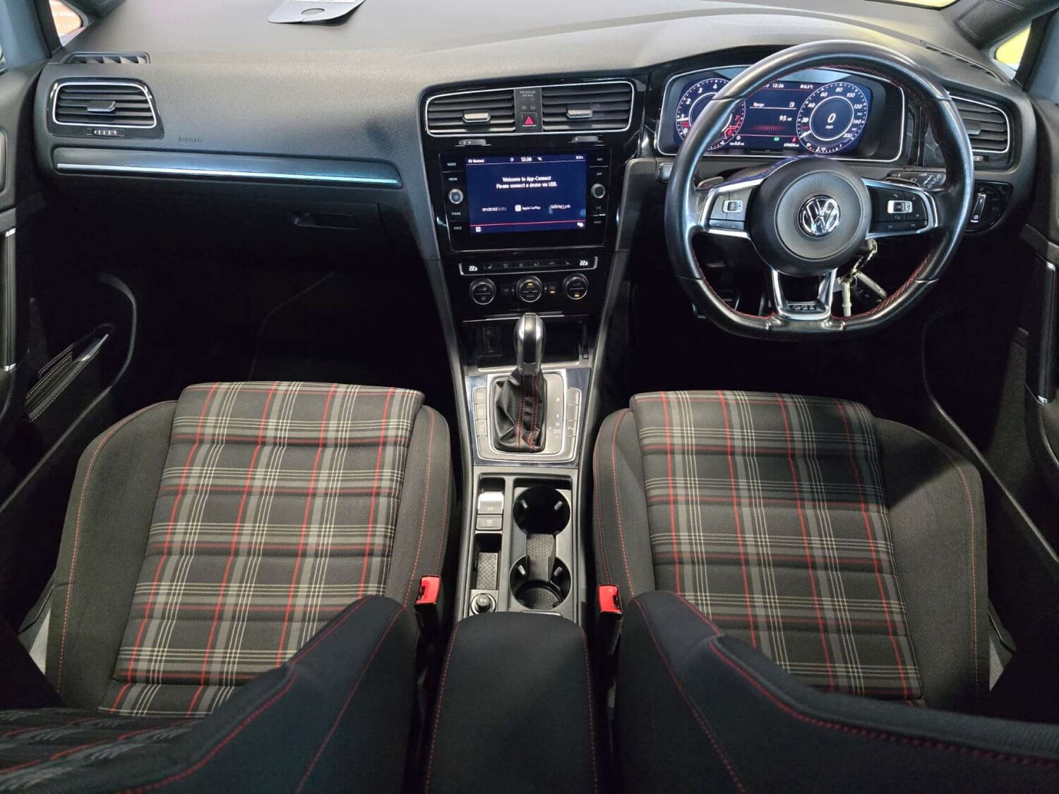 Used Volkswagen Golf 2018 for sale - 77581091: Photo 23