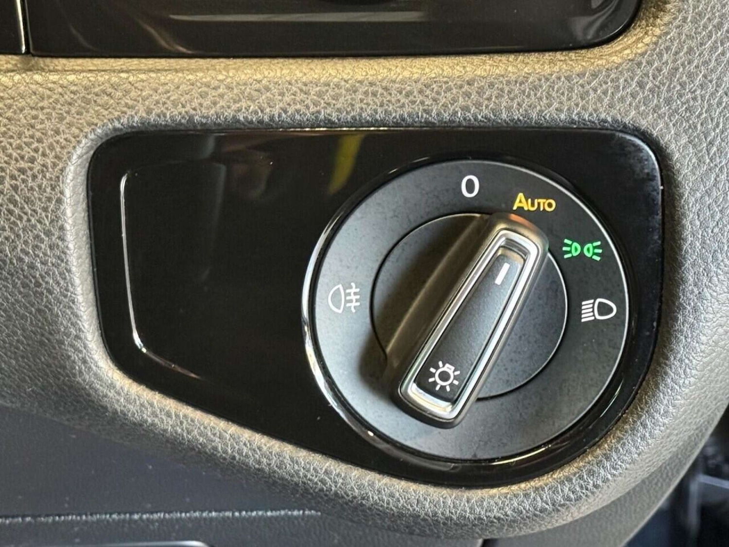 Used Volkswagen Golf 2019 for sale - 76762000: Photo 13