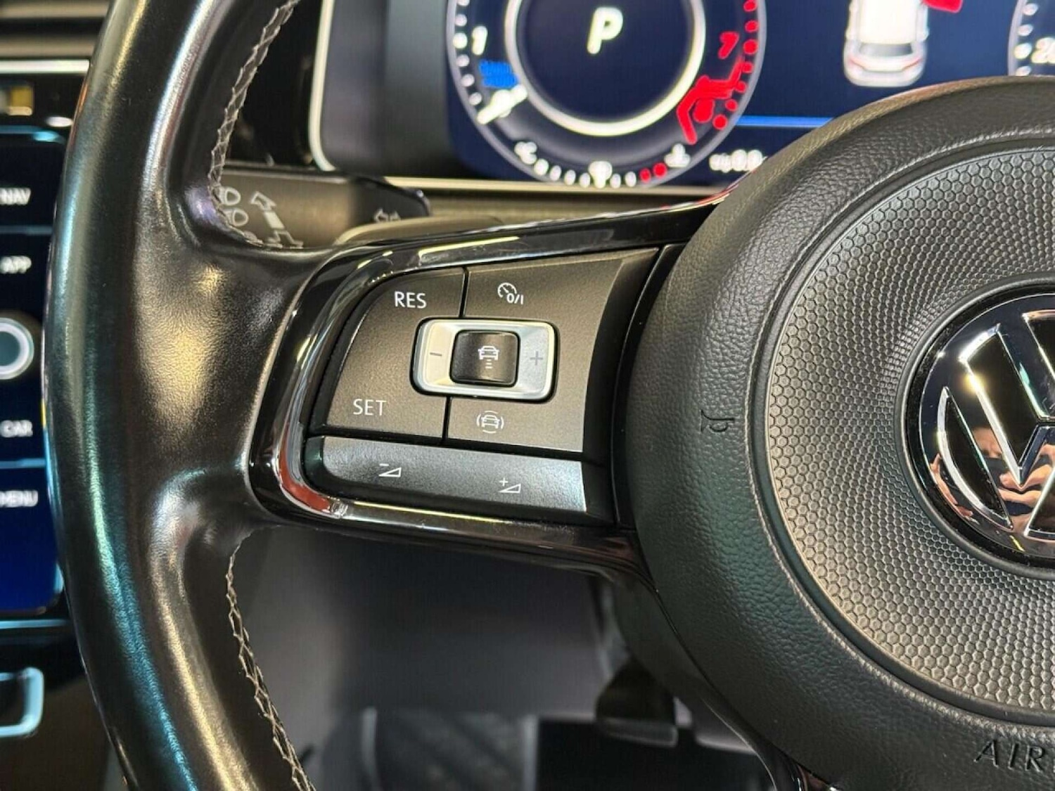 Used Volkswagen Golf 2019 for sale - 76762000: Photo 14