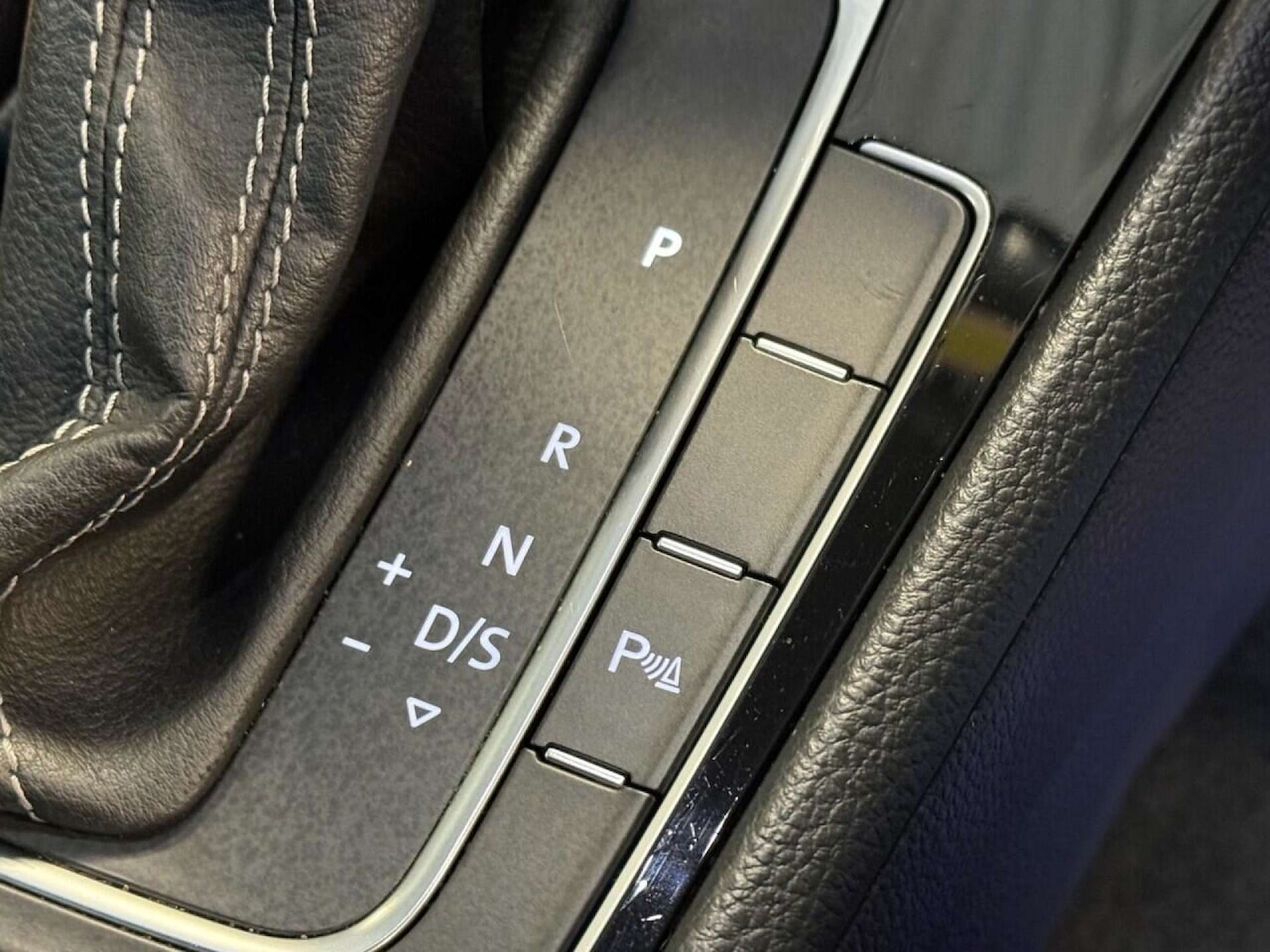 Used Volkswagen Golf 2019 for sale - 76762000: Photo 30