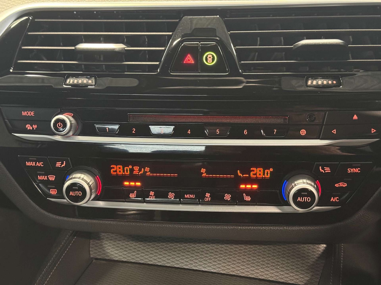 Used BMW 5 Series 2018 for sale - 77847554: Photo 40