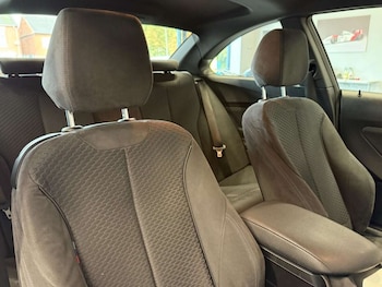 Used BMW 2 Series 2018 for sale - 76601271: Photo