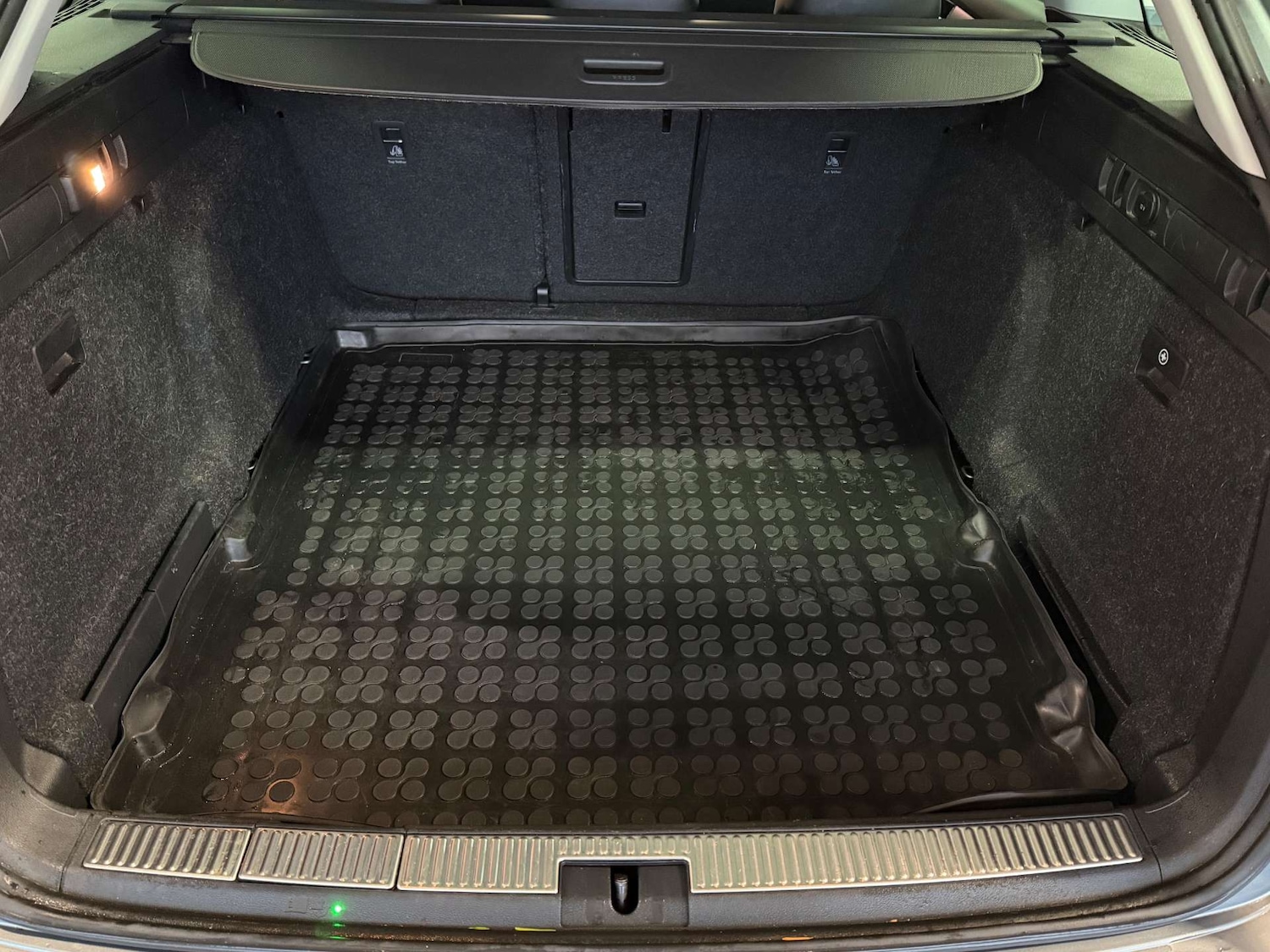 Used Skoda Superb 2017 for sale - 76830133: Photo 45