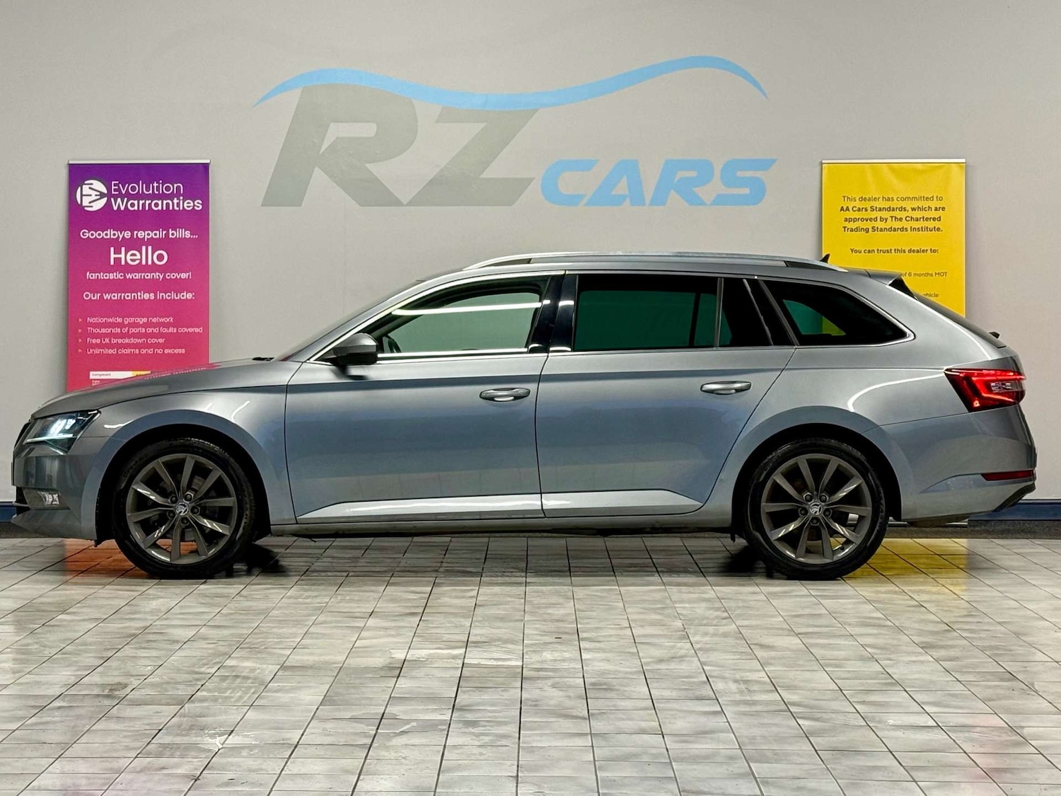 Used Skoda Superb 2017 for sale - 76830133: Photo 6