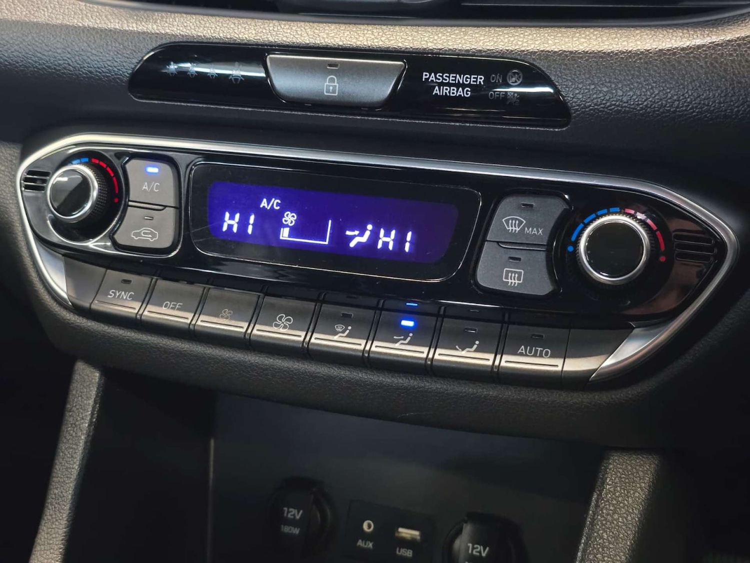 Used Hyundai i30 2019 for sale - 78085001: Photo 29