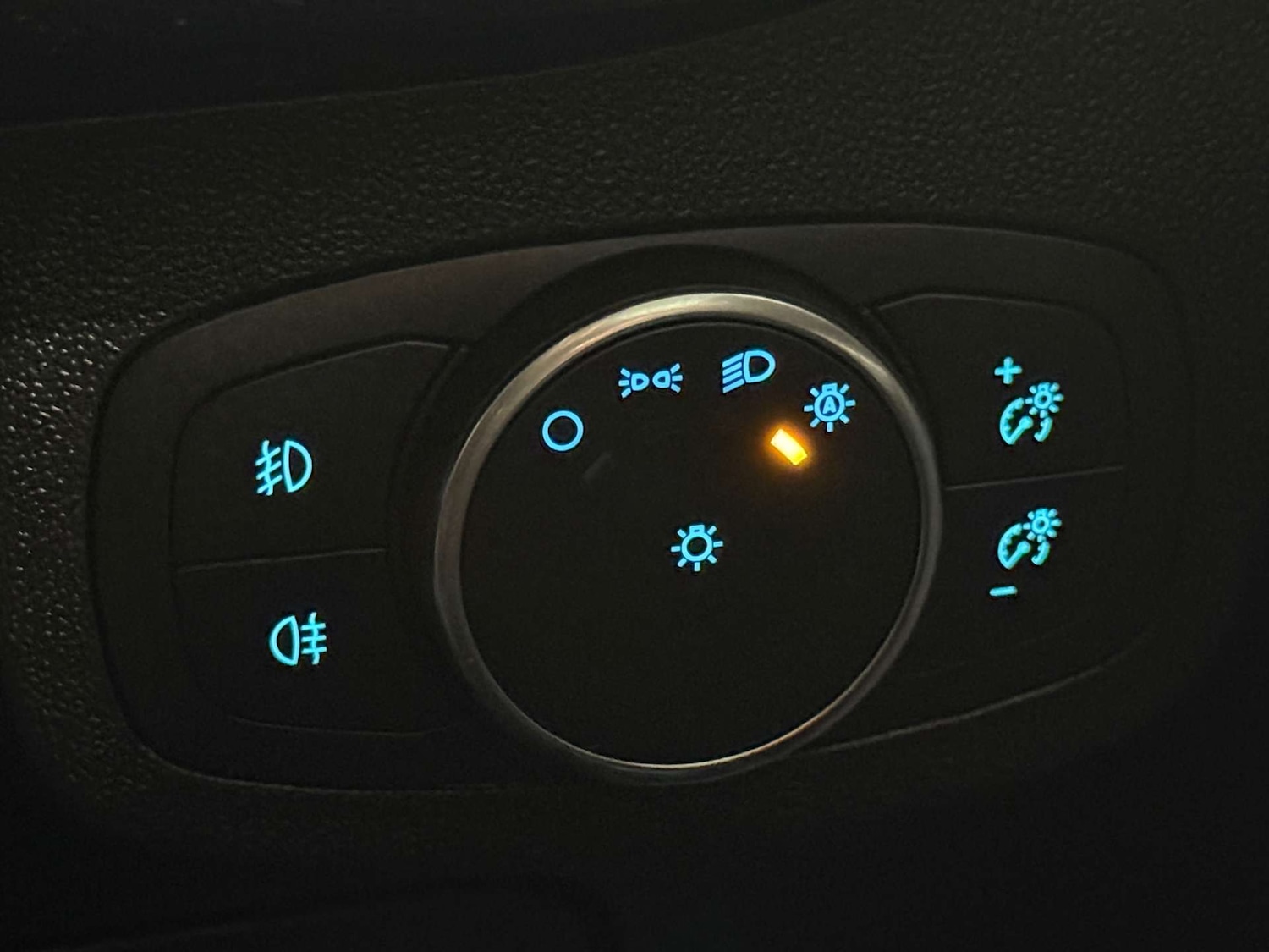 Used Ford Fiesta 2019 for sale - 77548536: Photo 33