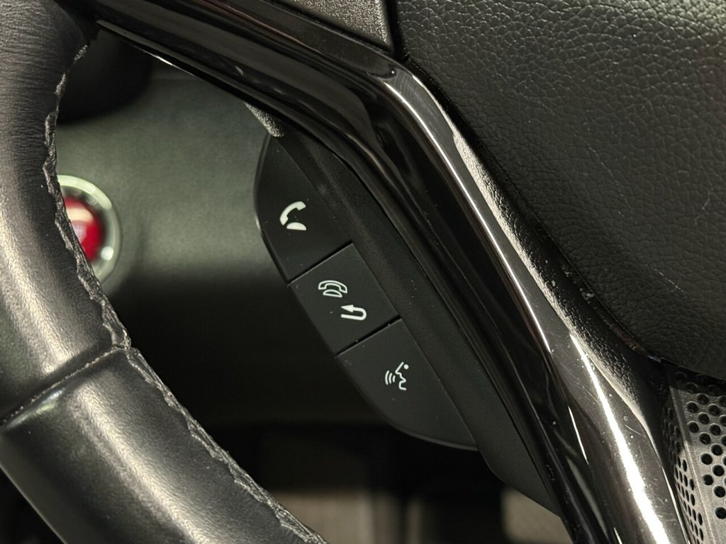 Used Honda HR-V 2015 for sale - 76640403: Photo 35