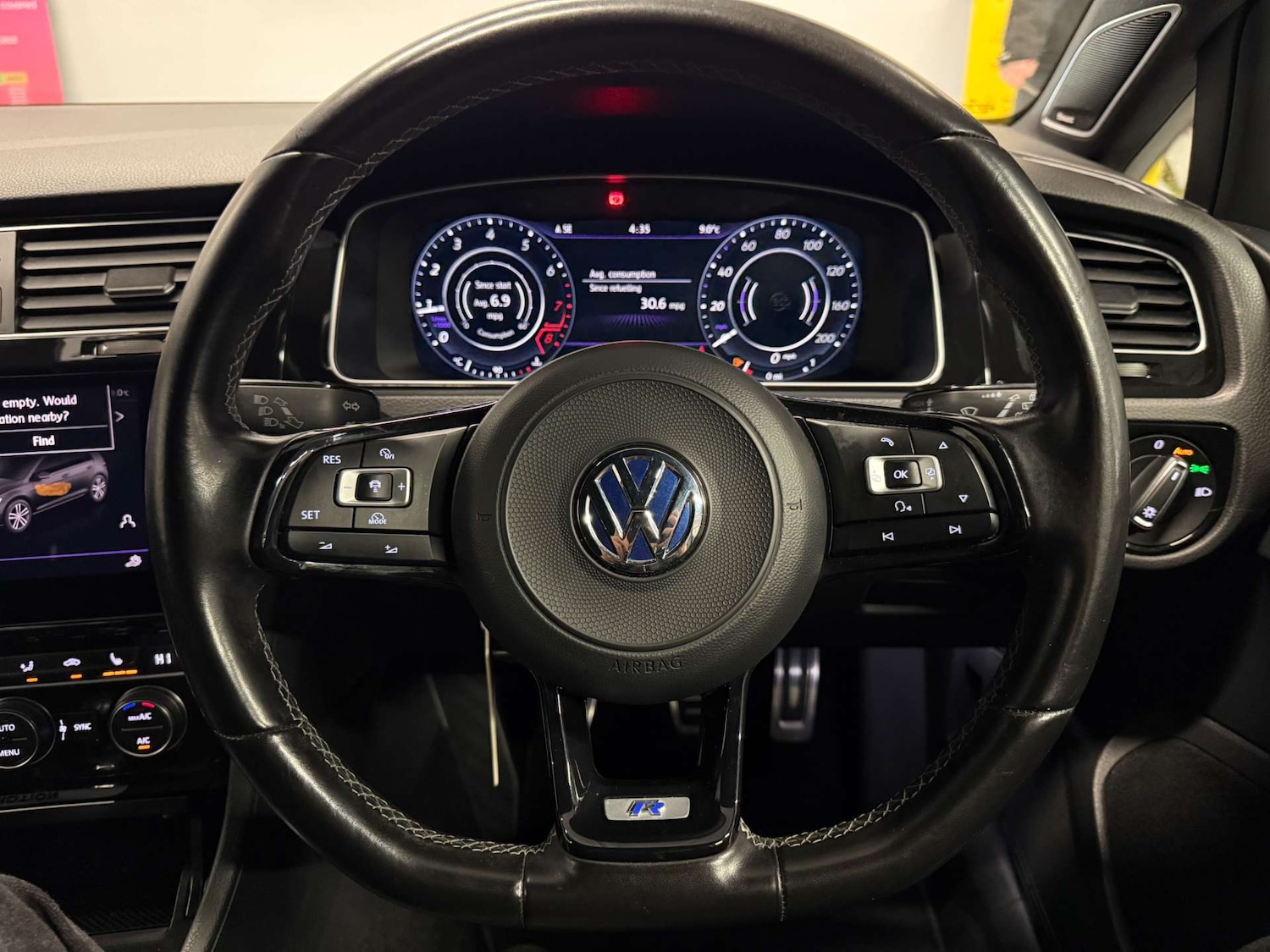 Used Volkswagen Golf 2017 for sale - 77022660: Photo 14