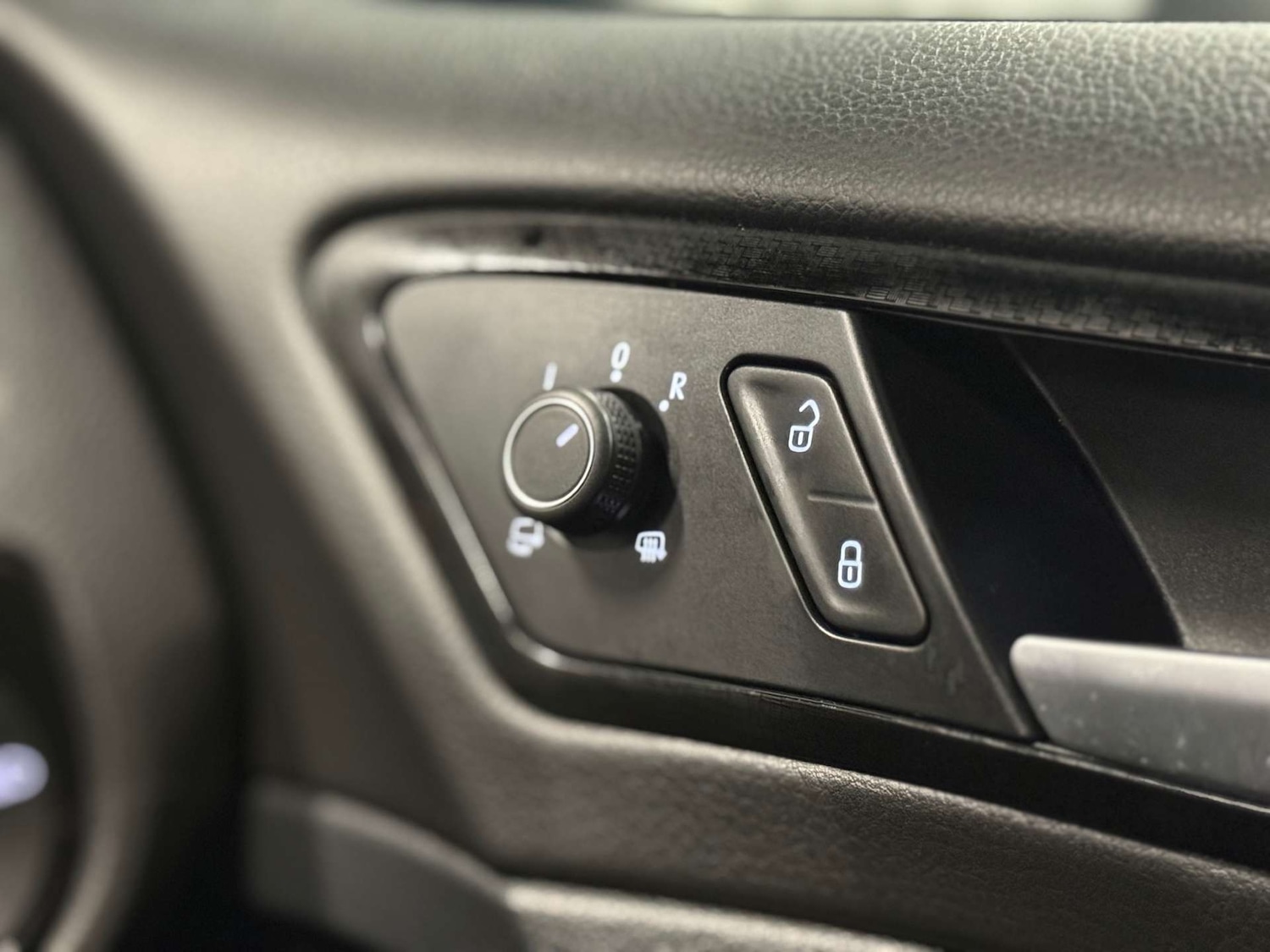 Used Volkswagen Golf 2017 for sale - 77022660: Photo 28