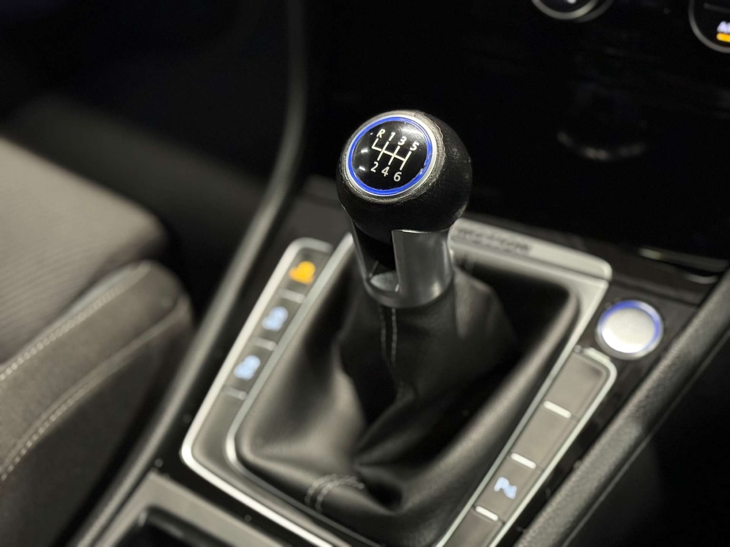 Used Volkswagen Golf 2017 for sale - 77022660: Photo 30