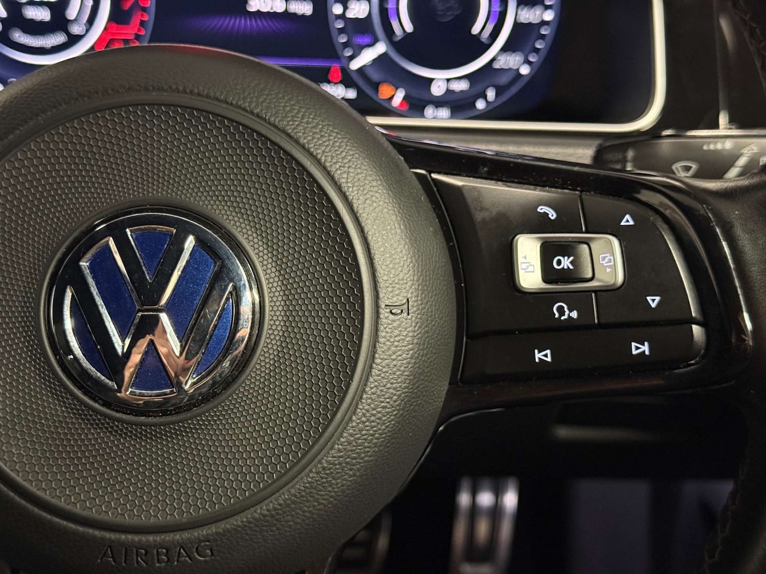 Used Volkswagen Golf 2017 for sale - 77022660: Photo 35